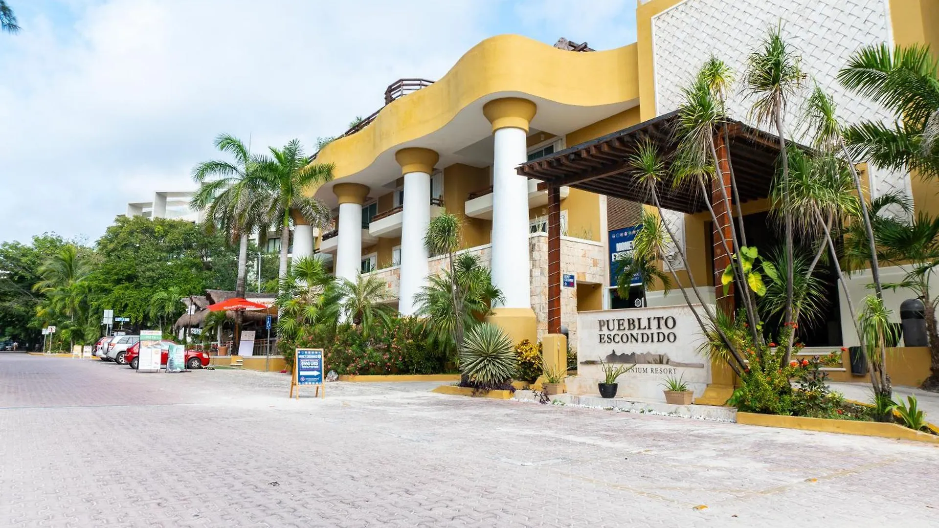 Pueblito Beachside By Bvr Mexico