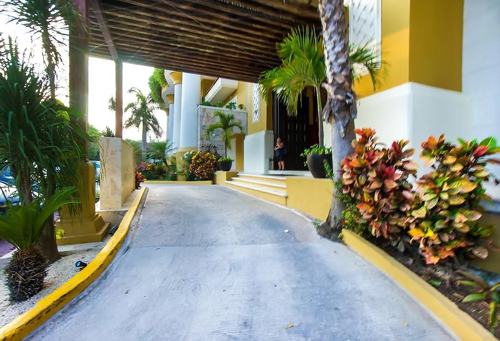 Pueblito Beachside By Bvr 0*, Playa del Carmen